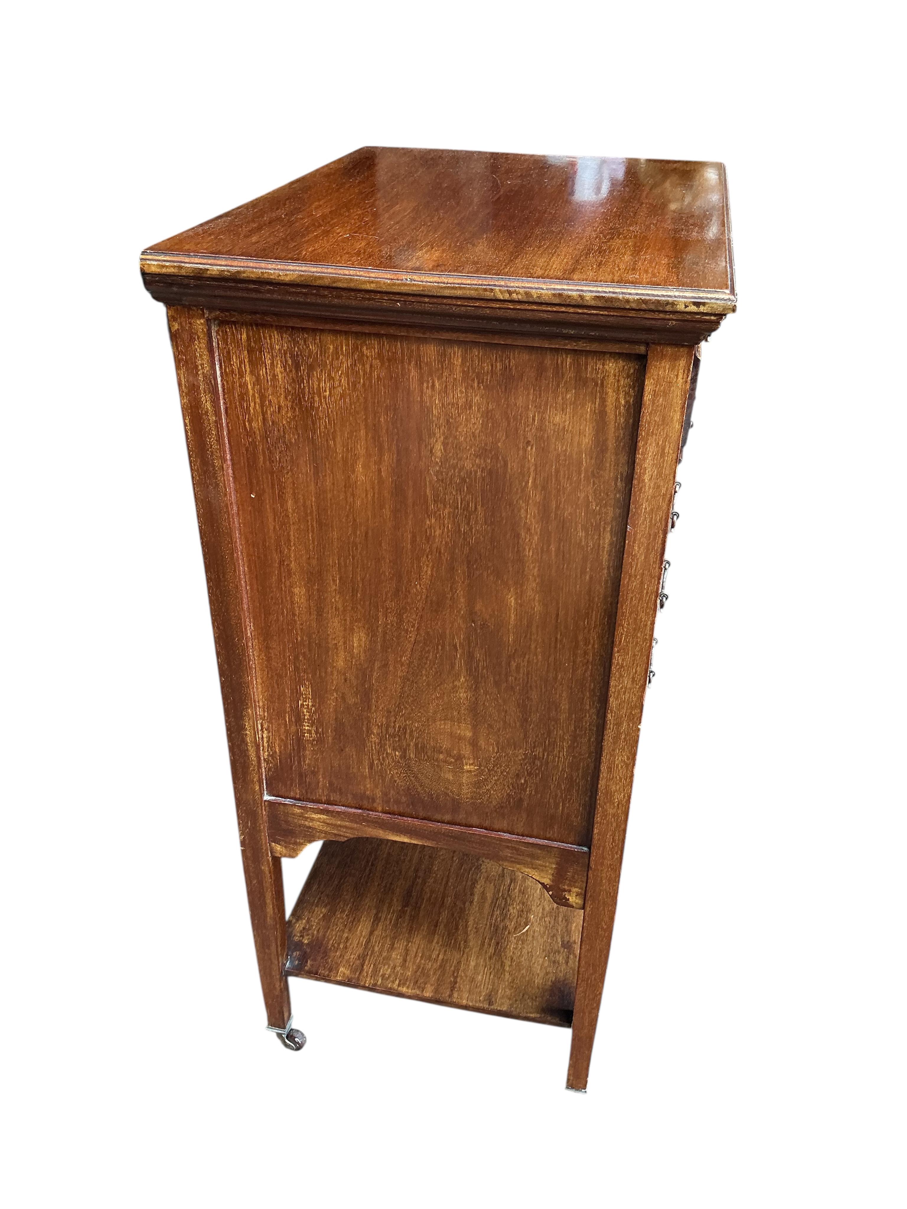 An Edwardian mahogany music cabinet, width 52cm, depth 37cm, height 84cm